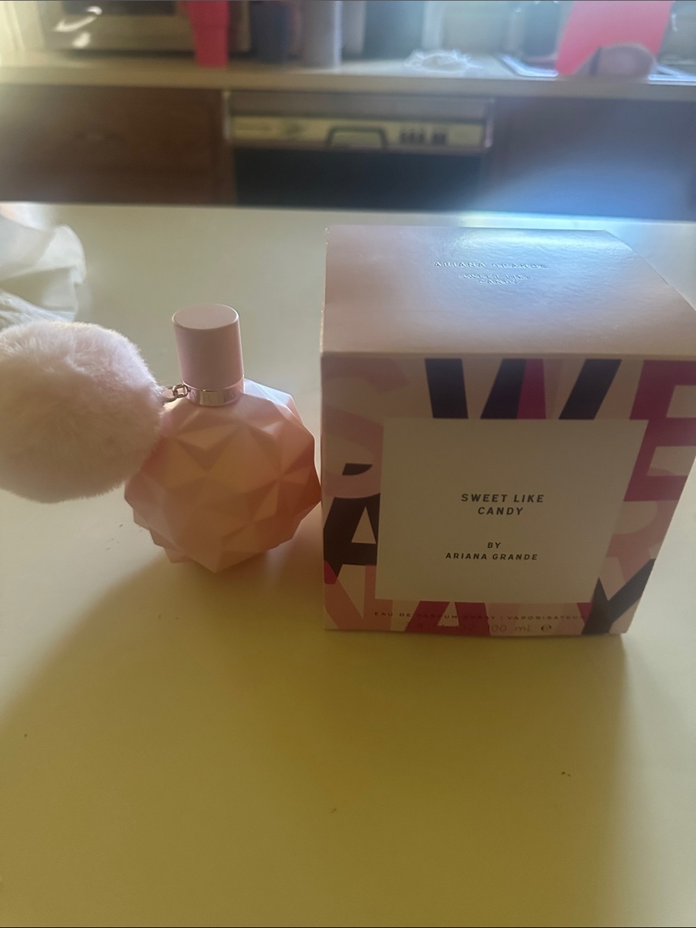 Ariana Grande Pink Faceted Bottle with Fluffy Pom Charm BRAND NEW 3.4 oz